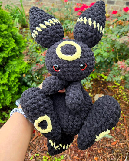 Umbreon Snuggler Umbreon Snuggler