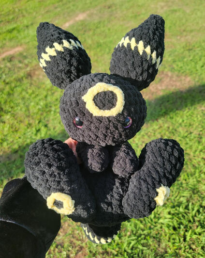 Umbreon Snuggler
